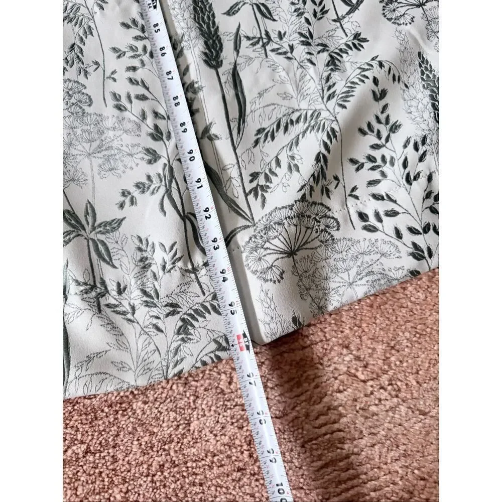Scott Living Aubry Shimmering Floral 100% Blackout Back Tab Curtain Panel 96x51